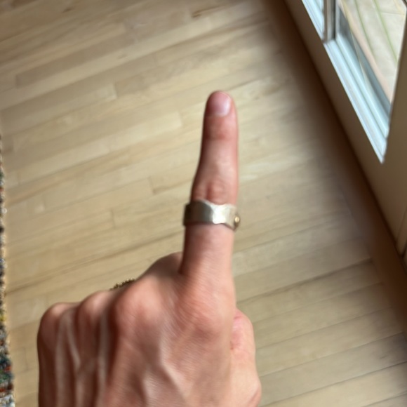 Small sapphire ring - Picture 3 of 3